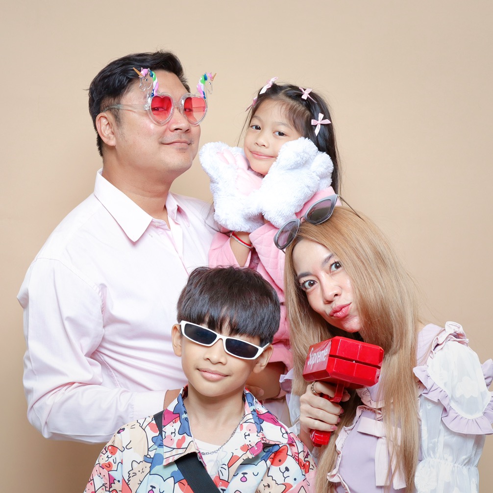 แม่เกรซ & เดอะแก๊งค์