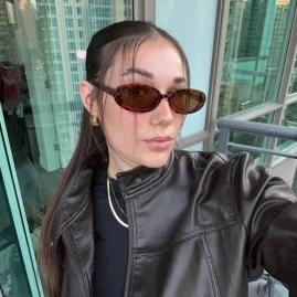 Mia Macnair Tiktok ads