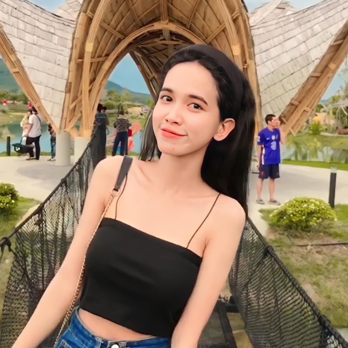 เดอะนิวซีรีวิว