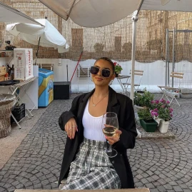 nicole-rosa Tiktok ads