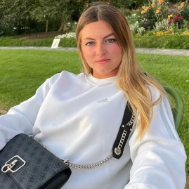 estelle💚 Tiktok ads