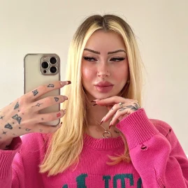 Tiffany 🍒 Tiktok ads