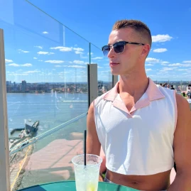 Taylor Austin Tiktok ads