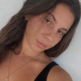 vivian | womens fitness coach Tiktok ads