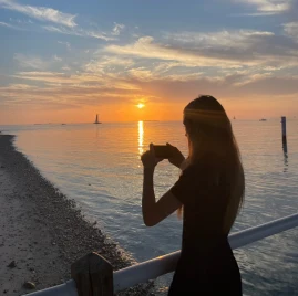 EmiliaKiddo Tiktok ads