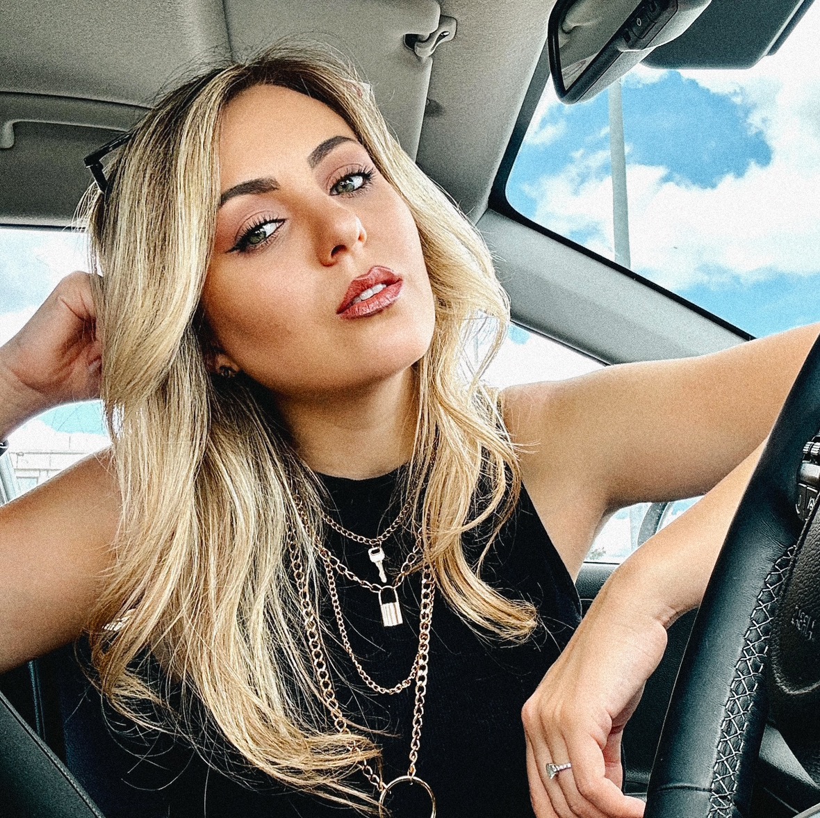 Victoria Schwarzbeck