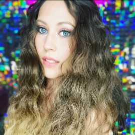 Samantha Davis Tiktok ads