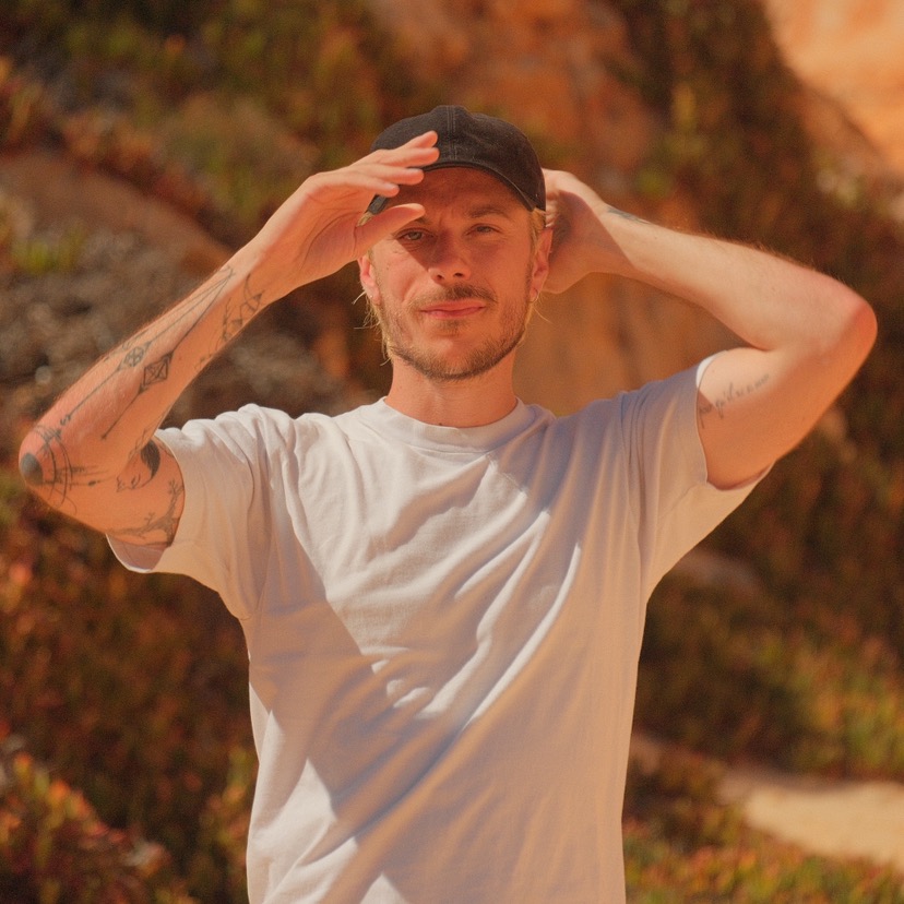 Weighted blanket TikTok advertising TikTok weighted blanket ads 1 TikTok ads spy tool Pipiads