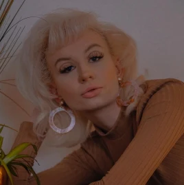 Sinéad Julia Tiktok ads