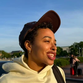 Nicole Bloomgarden Tiktok ads