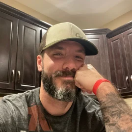 livinfree20.1 Tiktok ads