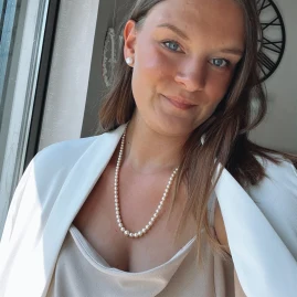 Ju, mom of 𝐶𝑎𝑚𝑖𝑙𝑙𝑒 🧸 Tiktok ads