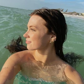 LONDON CHANDLER Tiktok ads