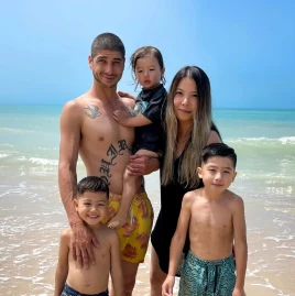 mama and us Tiktok ads