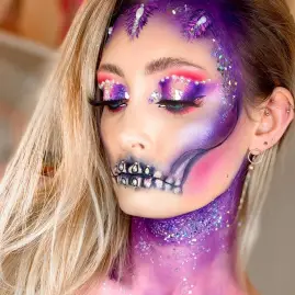 Lizzie aka slaywithsparkle Tiktok ads