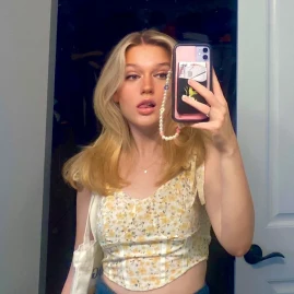 gigi 🪩🤍 Tiktok ads