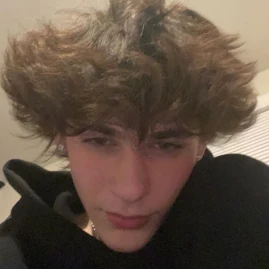 ashton :) Tiktok ads