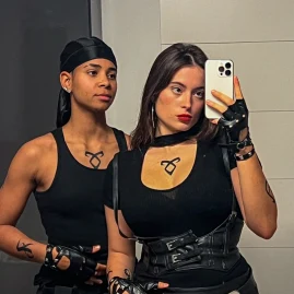 Ainara & Sarah Tiktok ads
