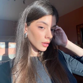 Claudia Sapio Tiktok ads