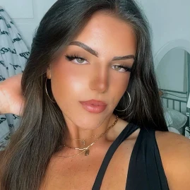 Charlotte Grant Tiktok ads