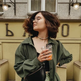 Ana Markovych Tiktok ads