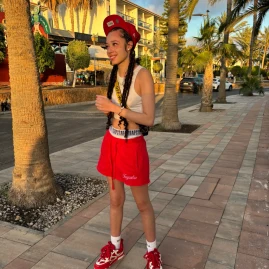 Ellouise🌟 Tiktok ads