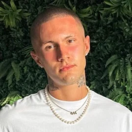 ethanaveiro Tiktok ads