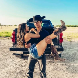 Maddie & Connor Tiktok ads