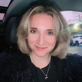 Dr. Rissy 📚Odd Facts & Laughs Tiktok ads