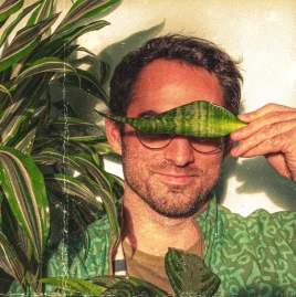 Eric / Designer & Photographer Tiktok ads