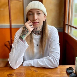 Nela Trojakova Tiktok ads