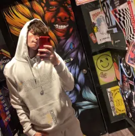 Tom d. r. a. y Tiktok ads