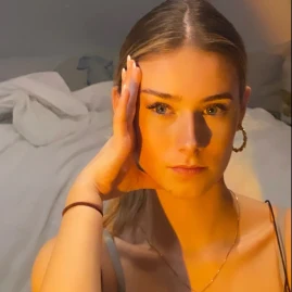 Elisa🫀 Tiktok ads