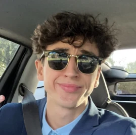 Sush.Bernie Tiktok ads