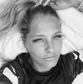 S A M 🖤 Tiktok ads