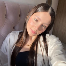 Cami Carmona🤍 Tiktok ads