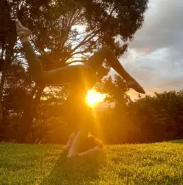 Ana Julia Tiktok ads