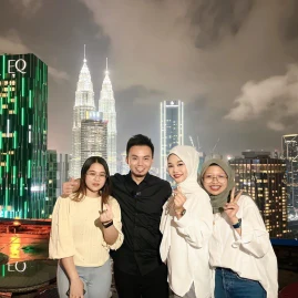 View Team Tiktok ads