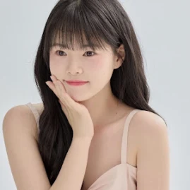 Leeseo han Tiktok ads