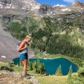 Nicole🥾🧚🏻⛺️ Tiktok ads