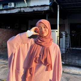 anti-romantic Tiktok ads