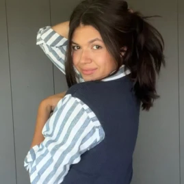 Content by Delia Tiktok ads