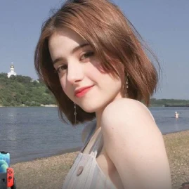 Call me Bee Tiktok ads