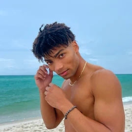 Zaydelie on IG Tiktok ads