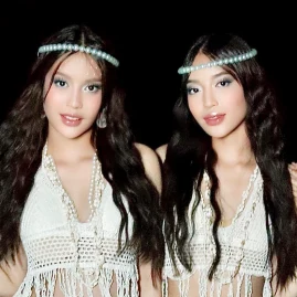 Marie Twins🐵👭🏼 Tiktok ads