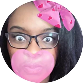 ageekychick Tiktok ads