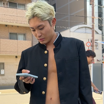 ともや