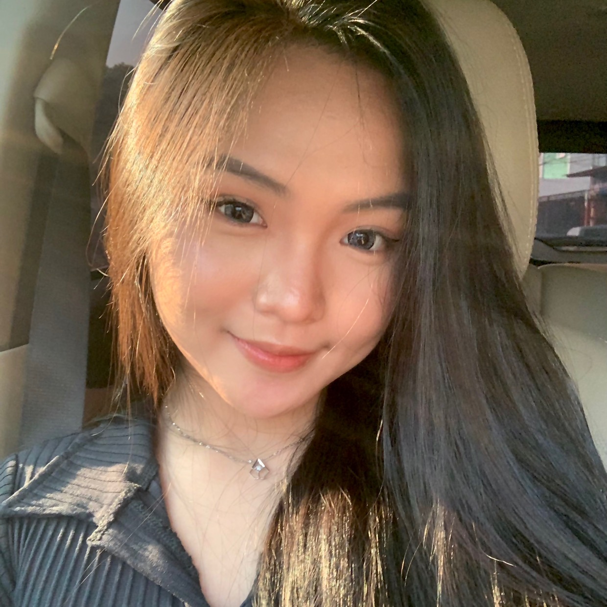 laurensia jessy