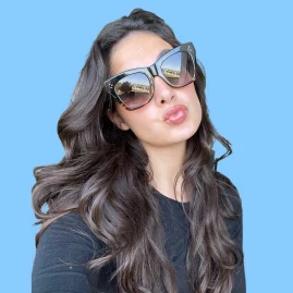 Michelle • Money Tiktok ads