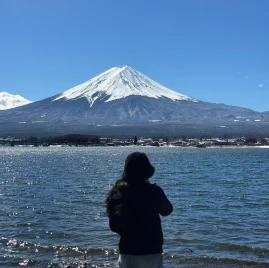 ฟูจิ นักรีวิวฝึกหัด Tiktok ads